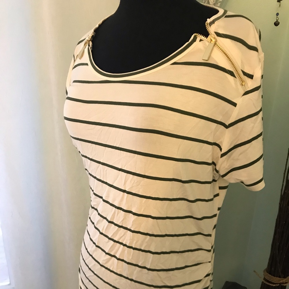 Olivia blu maternity top